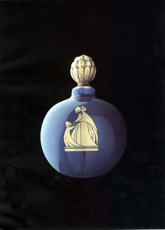Arpège Boule Bleu. 1926 © Patrimoine Lanvin