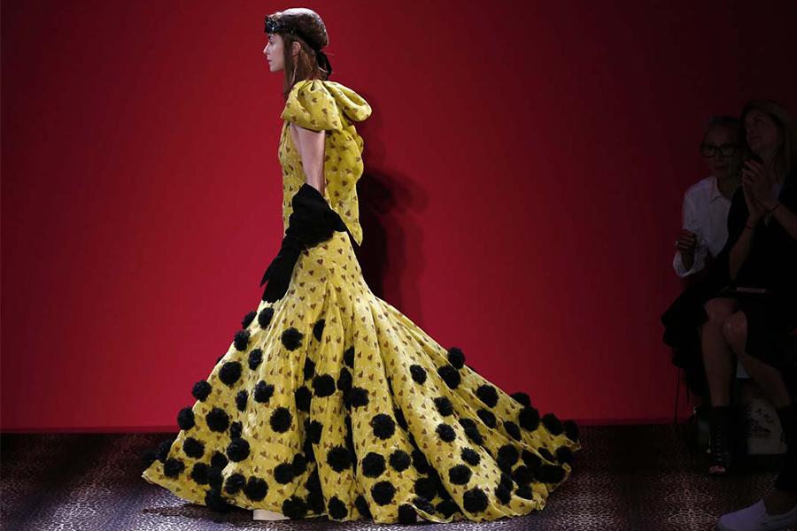 Полноценное возрождение: Schiaparelli на Неделе Высокой моды