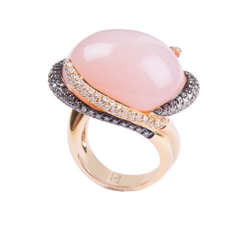 Elena C, золотое кольцо с розовым кварцем и бриллиантами