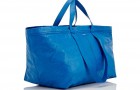 Balenciaga создали собственную версию синей сумки IKEA